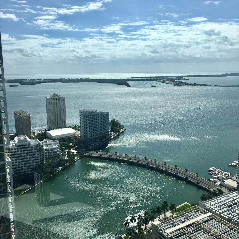 Icon Brickell By We Host