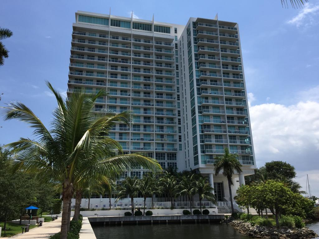 Apartment Lyx Suites By The River