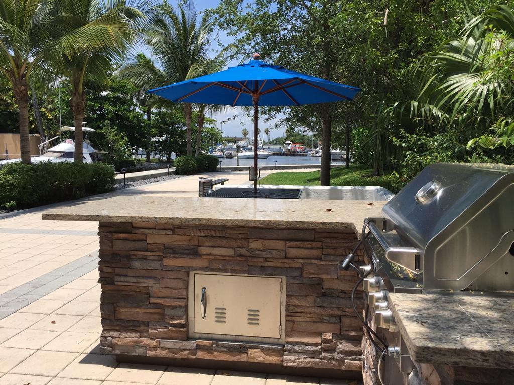 Lyx Suites By The River Apartment Miami