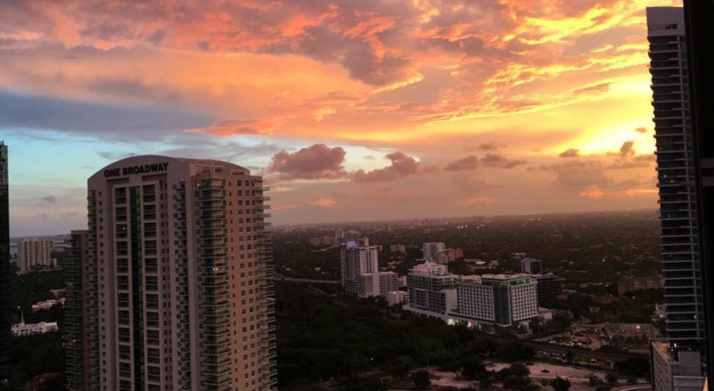 Apartment Lyx At One Broadway In Brickell