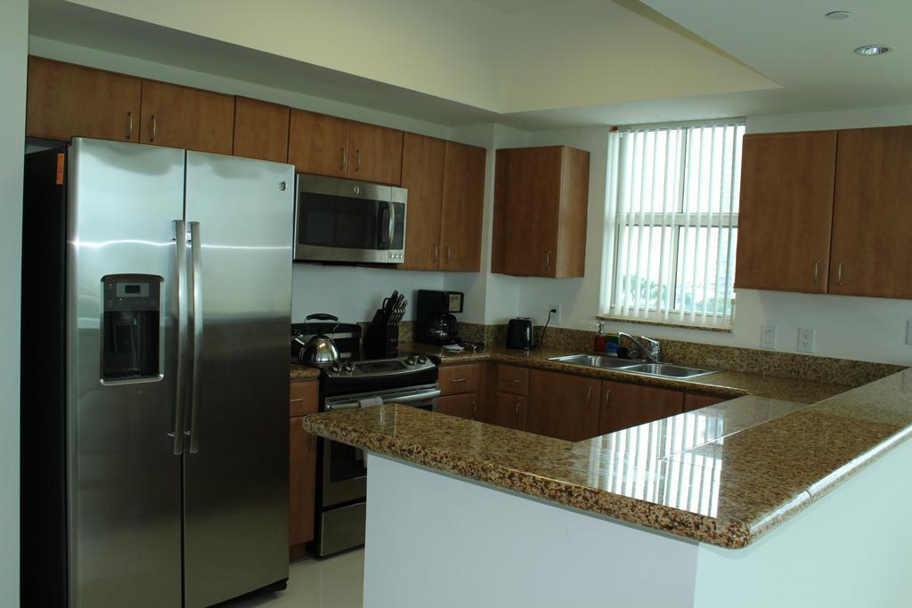 Lyx At One Broadway In Brickell Apartment *