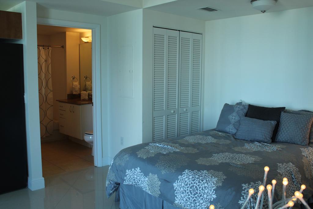 Lyx At One Broadway In Brickell *