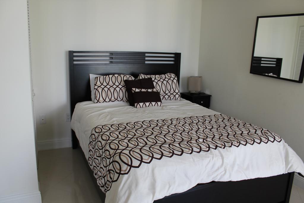 Lyx At One Broadway In Brickell Apartment *