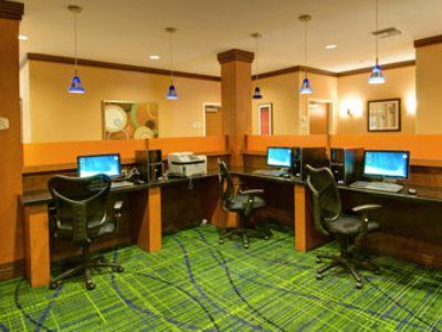 Hotel Fairfield & By Marriott Airport South 3*