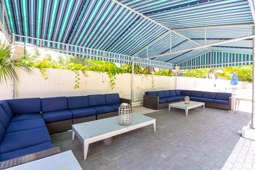Large In Coconut Grove With Marina Views Apartment Miami