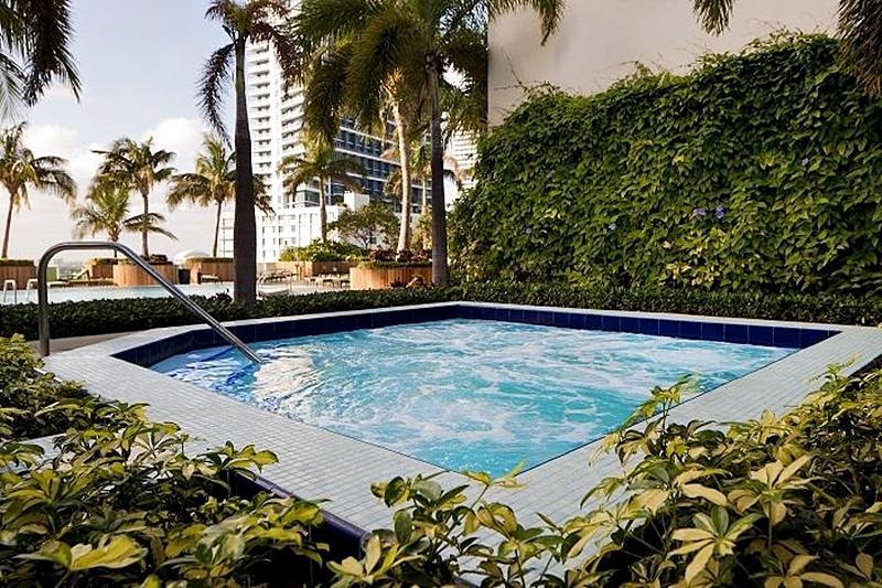 Aparthotel Churchill Brickell - One Broadway 4*