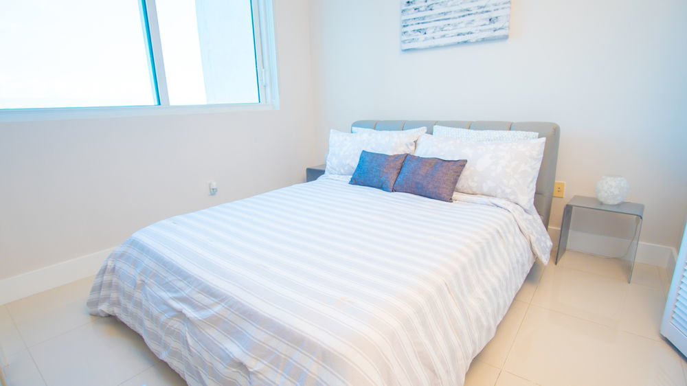 Bayfront By Yourent Hotel