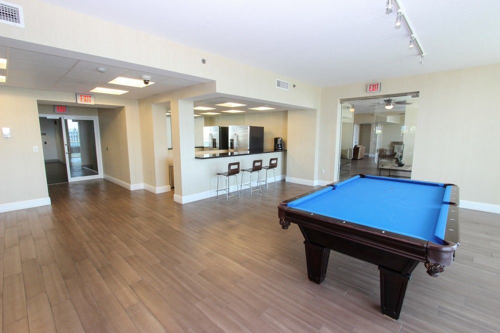 Global Luxury At One Broadway *