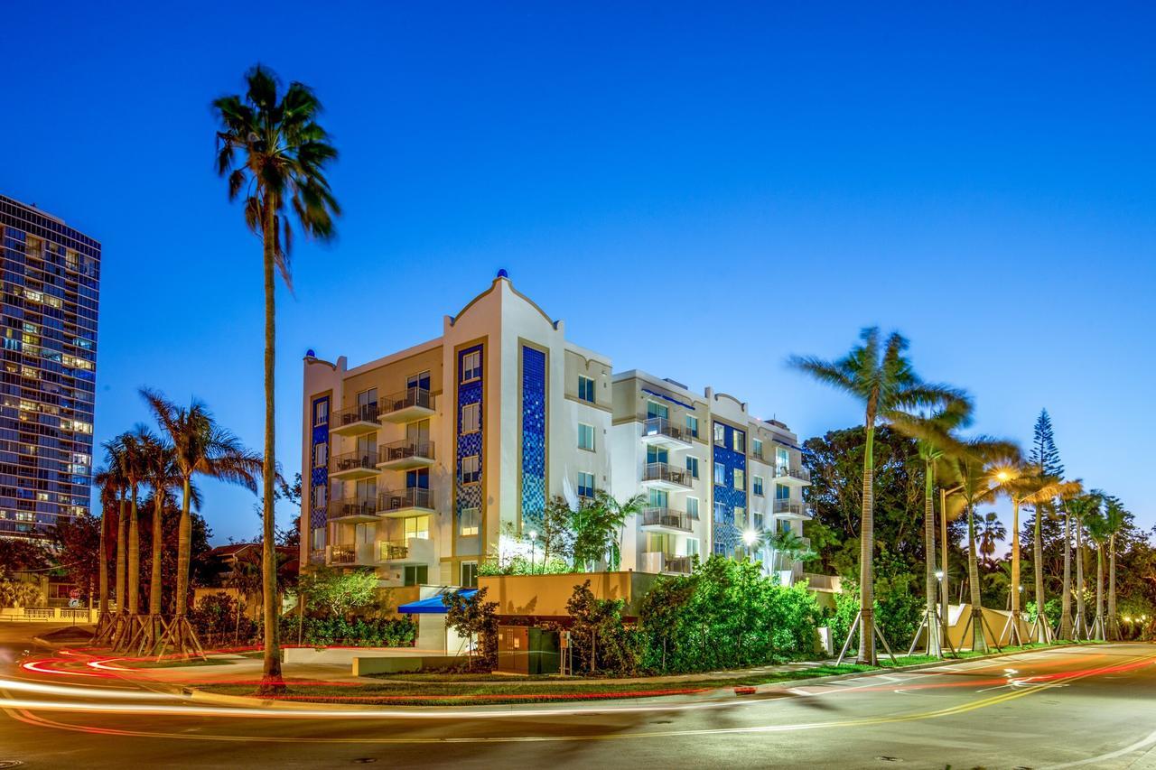 Mare Azur Design District Luxury Aparthotel