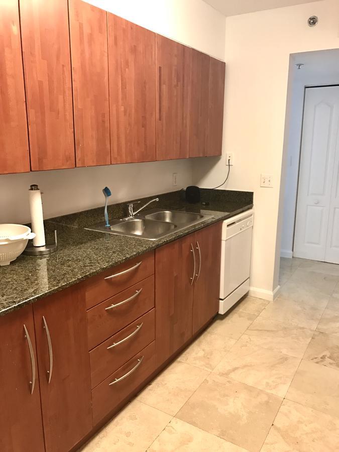 The Club At Brickell Apartment *
