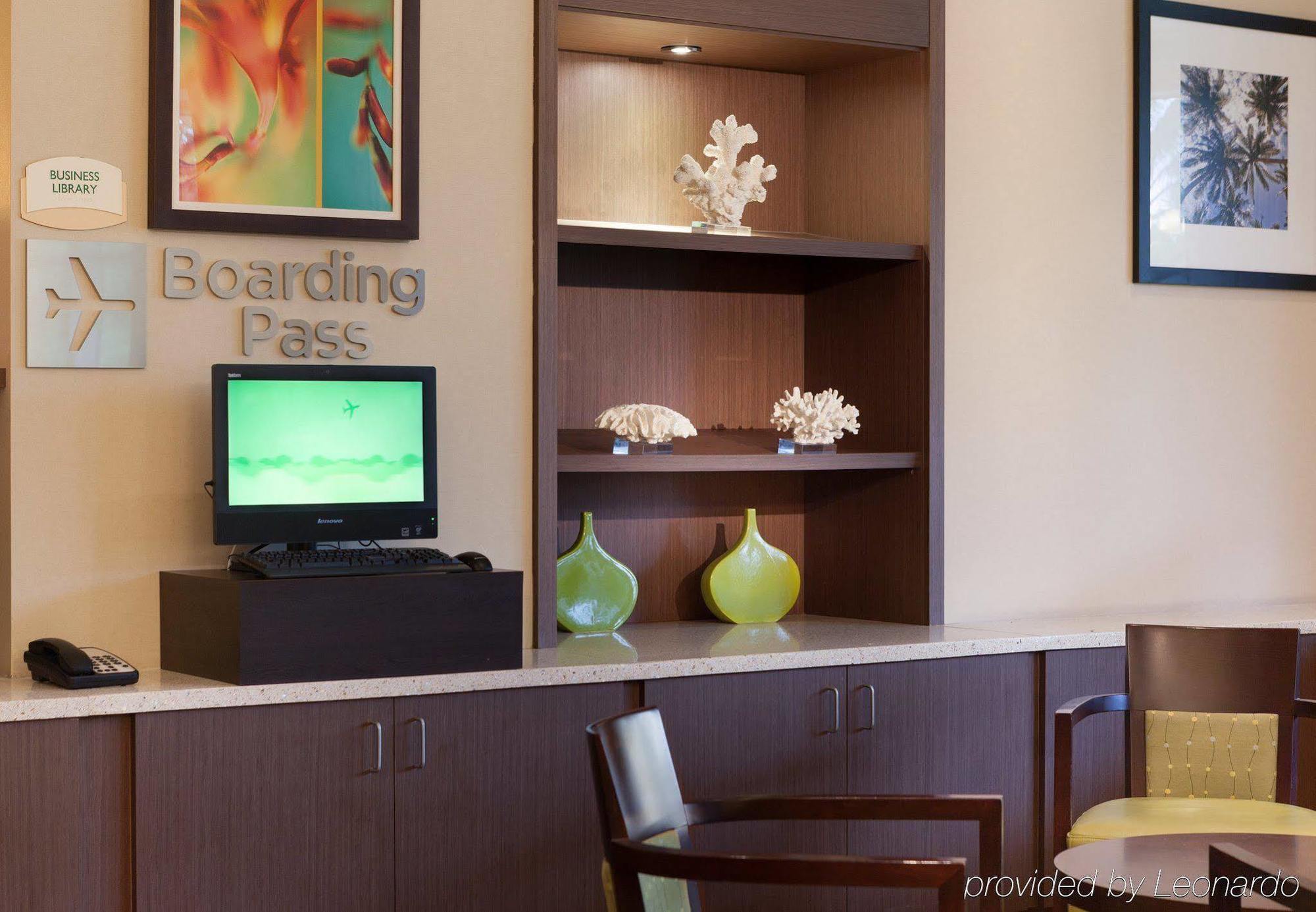 Courtyard By Marriott Airport Miami
