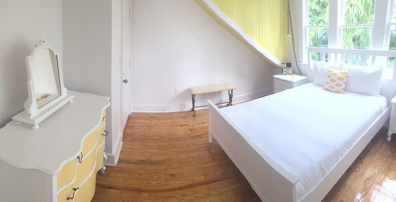 Aparthotel Roam *