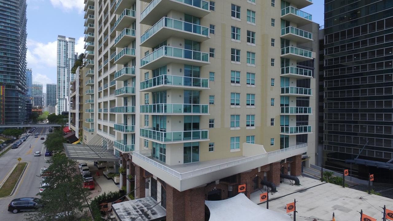 Obrickell Apartment