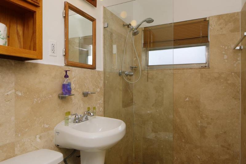 Krymwood Flats - Bright & Chic Apartment Miami