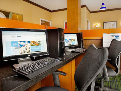 Hotel Fairfield & By Marriott Airport South 3*
