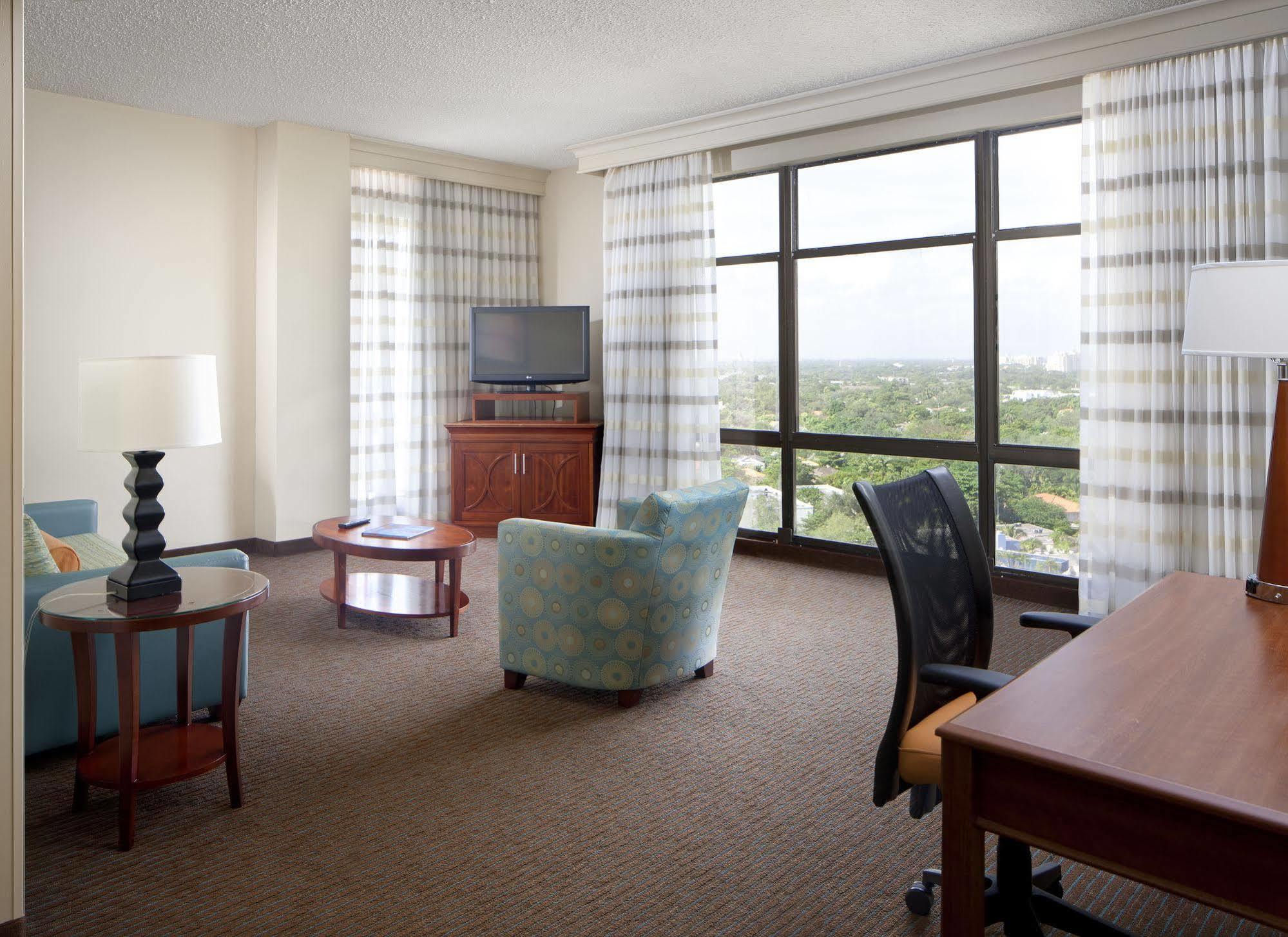 Hotel Courtyard Coconut Grove 3*