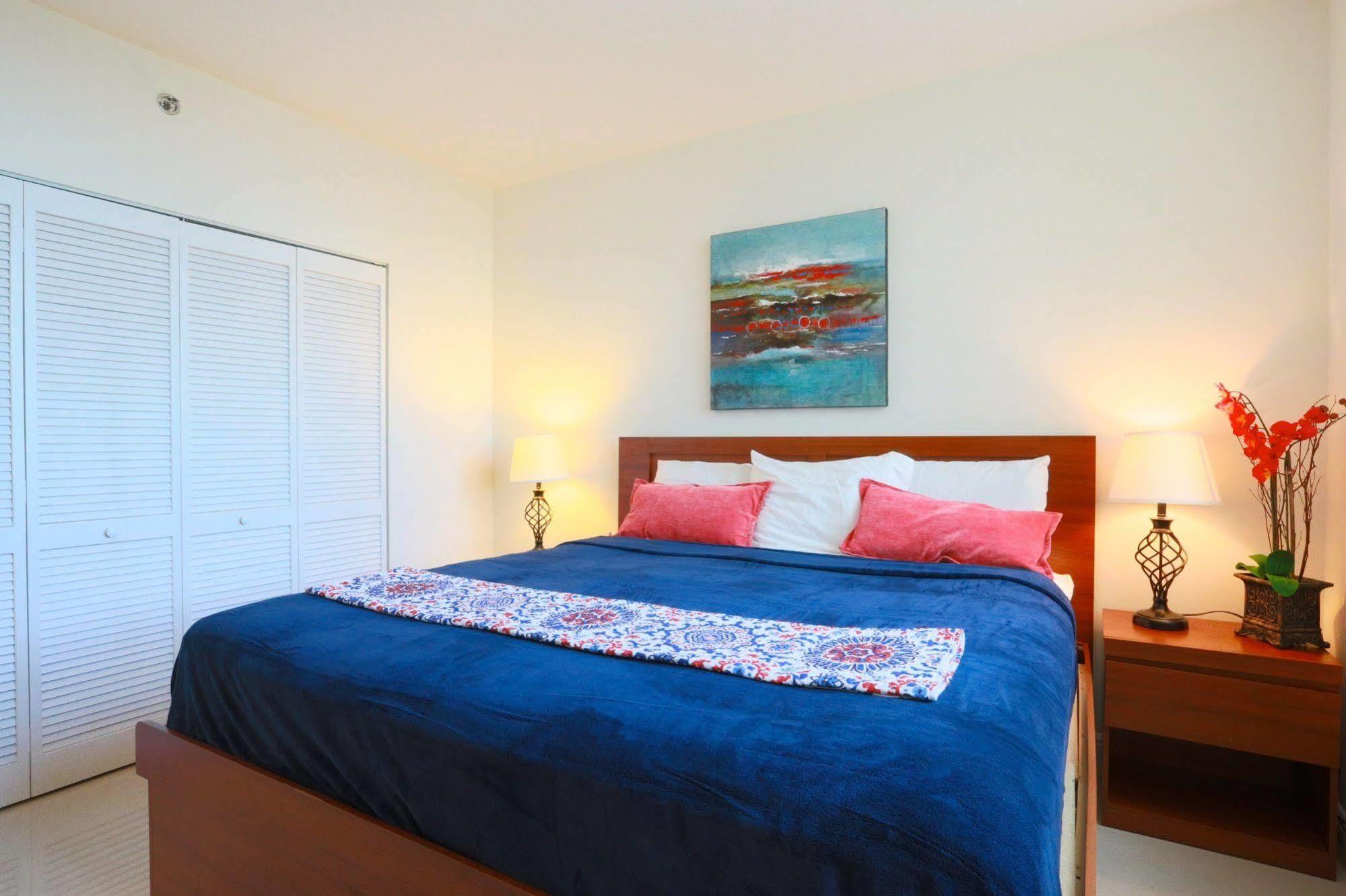 Apartment Pelican At One Broadway Miami