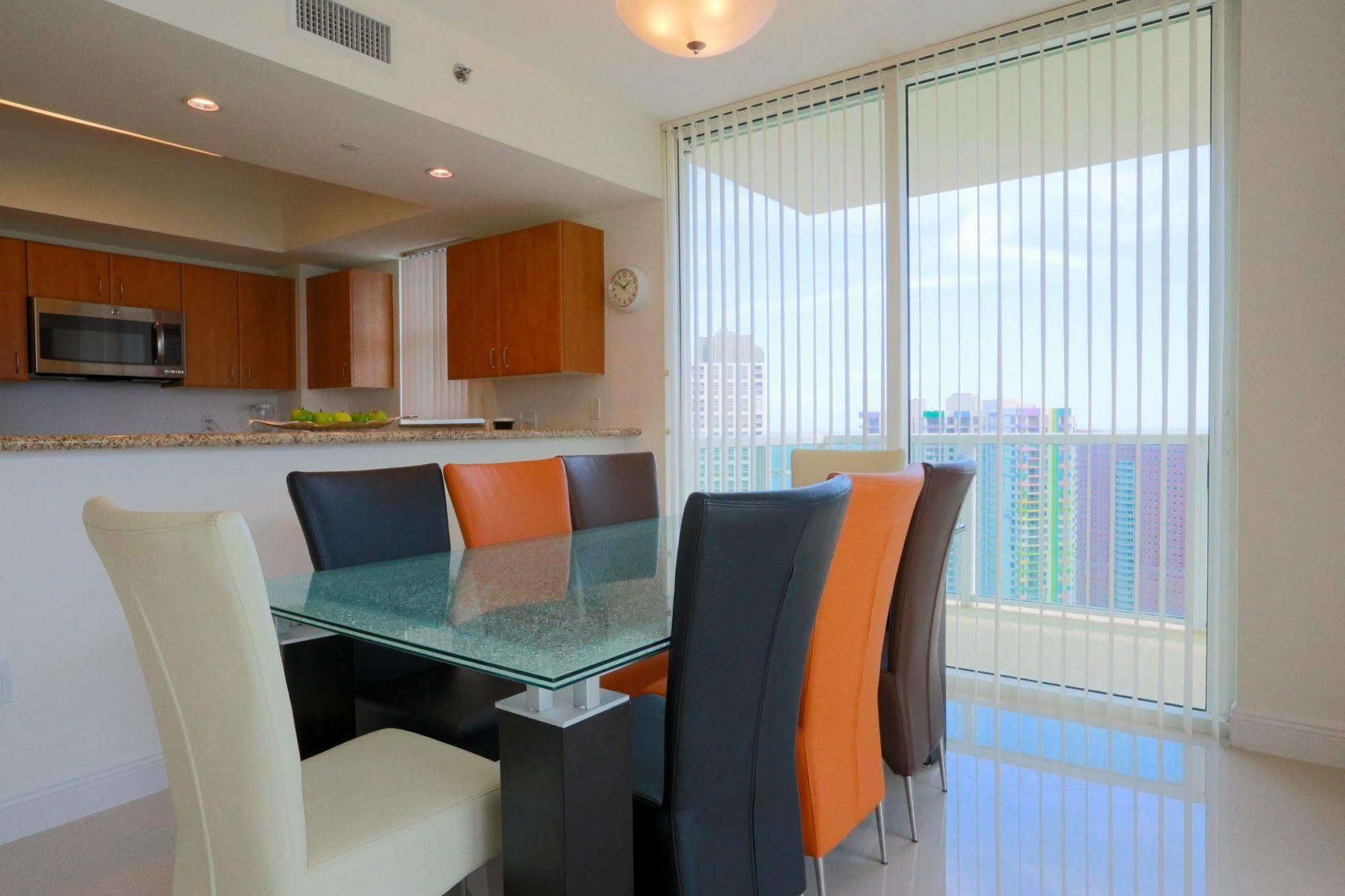 Apartment Pelican At One Broadway Miami