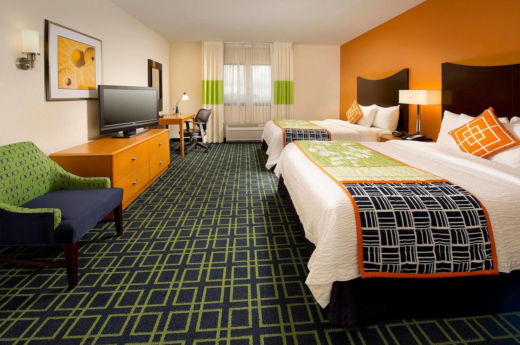 Fairfield & By Marriott Airport South Miami