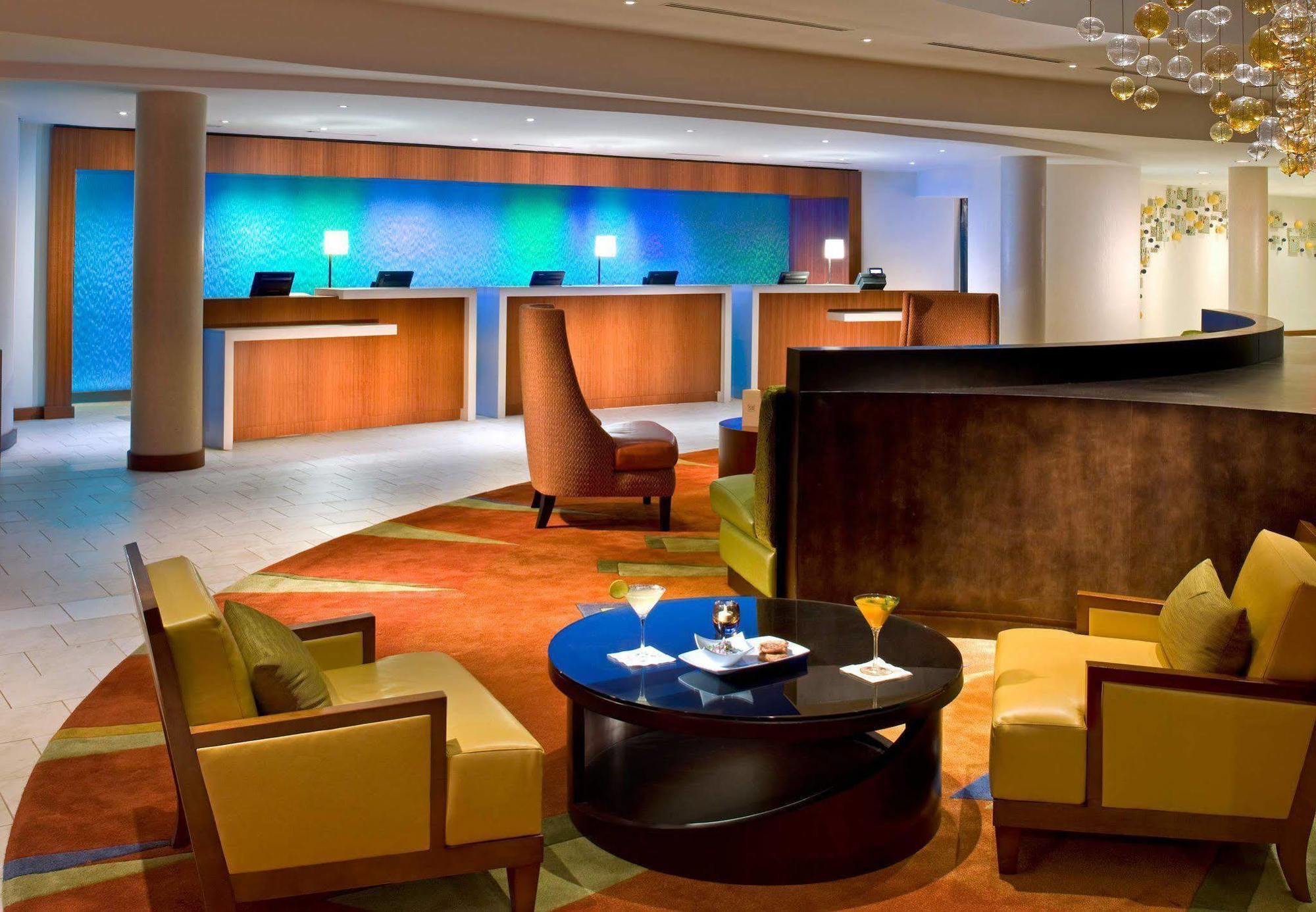 Airport Marriott