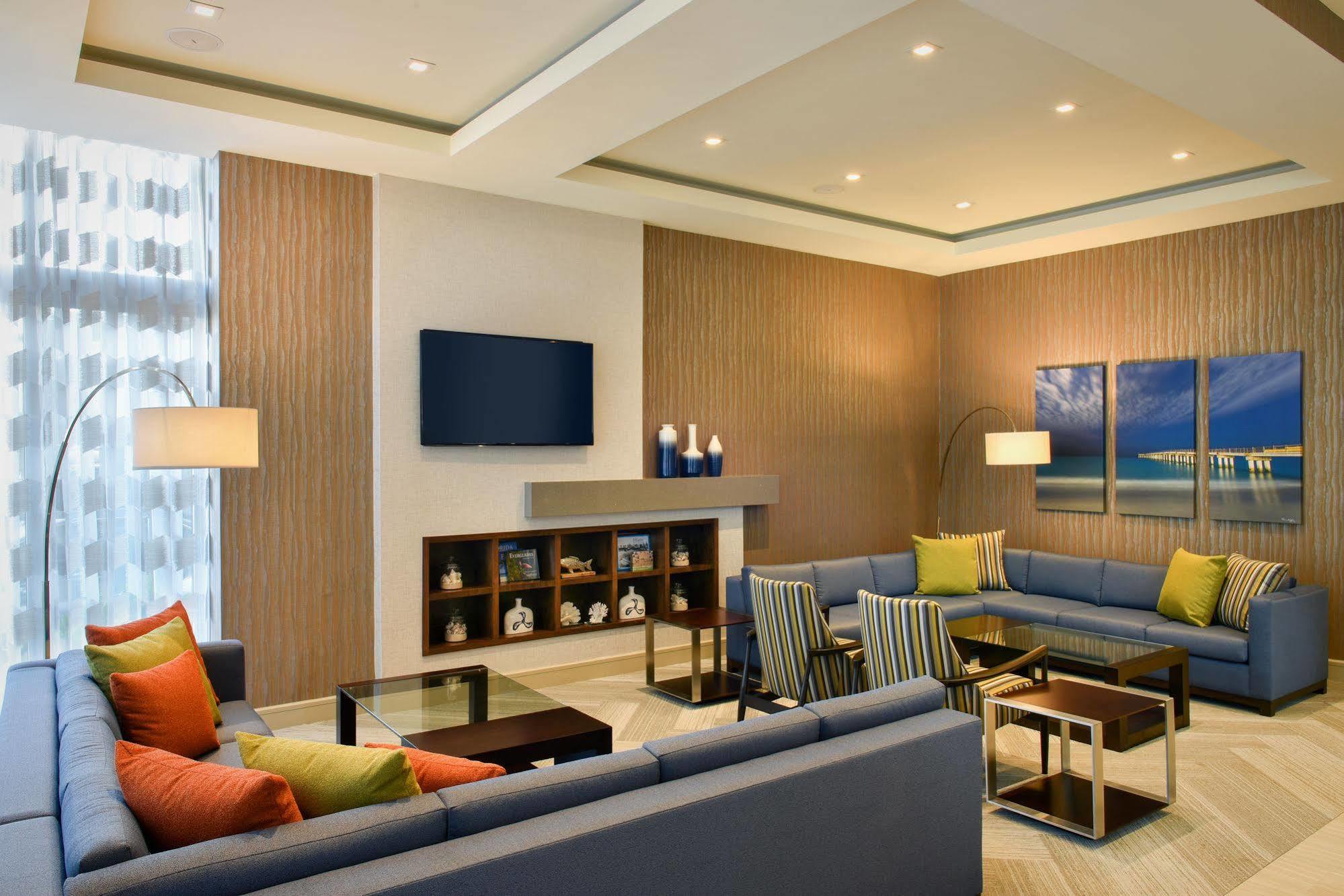 Four Points By Sheraton Coral Gables Hotel