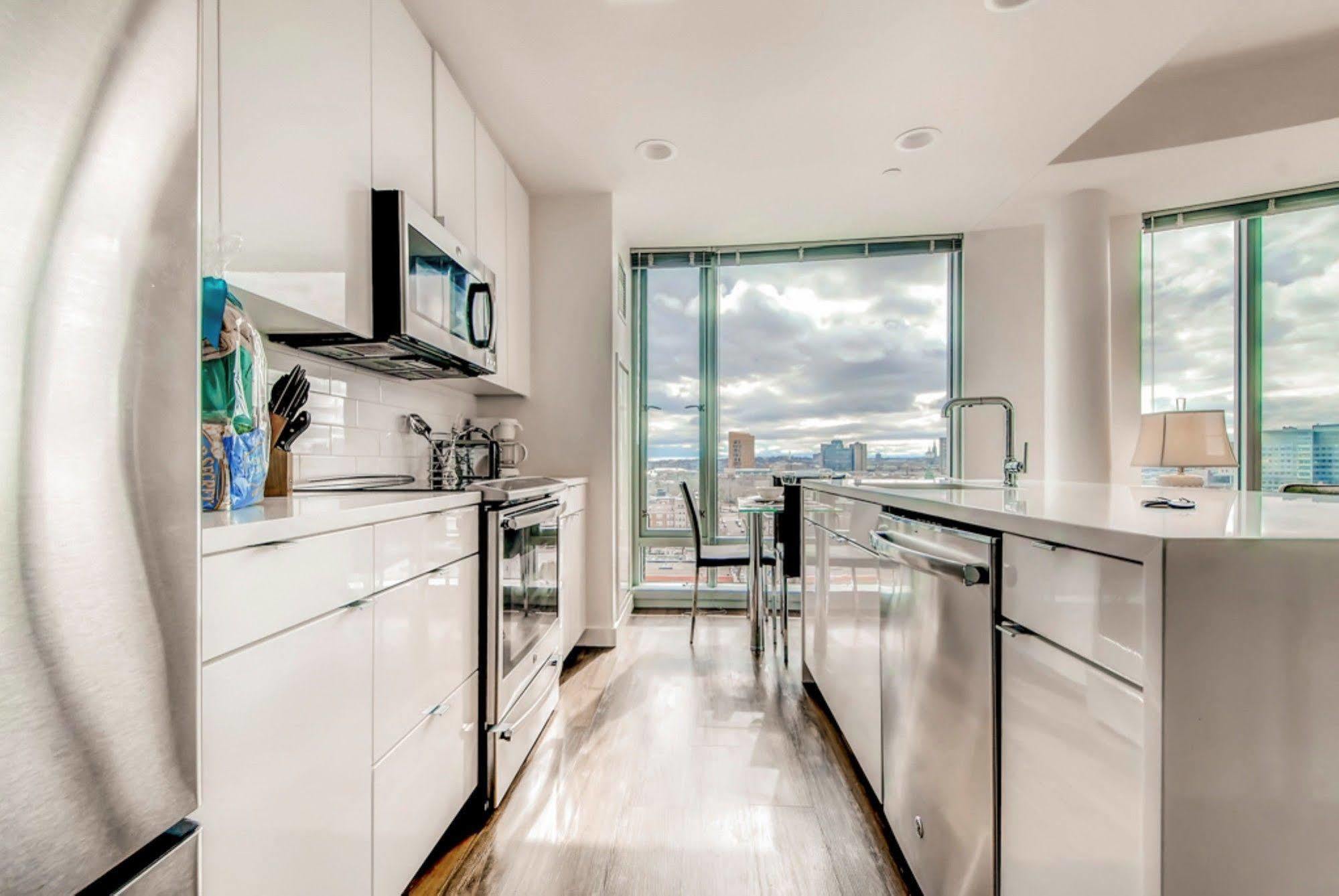 Global Luxury At One Broadway Miami