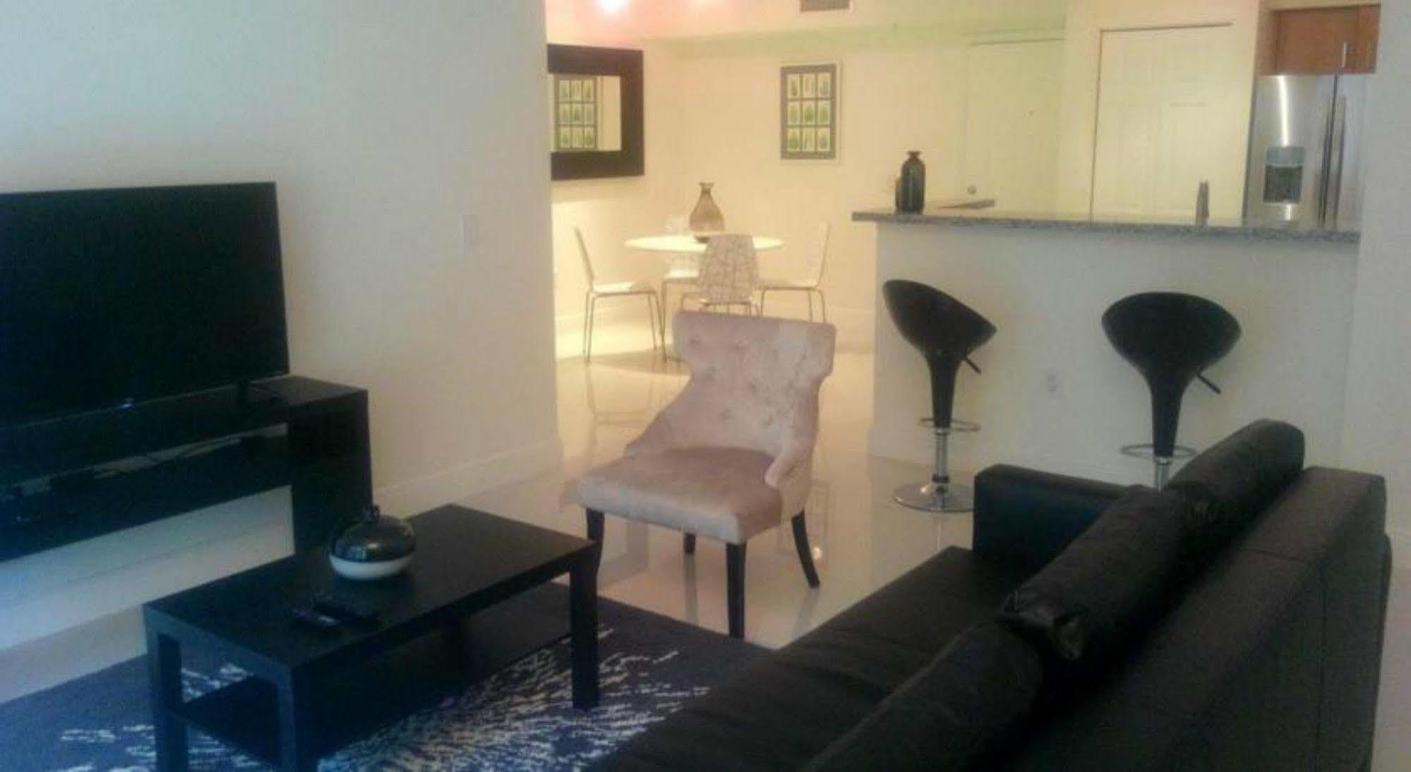 Apartment Lyx Suites By The River *
