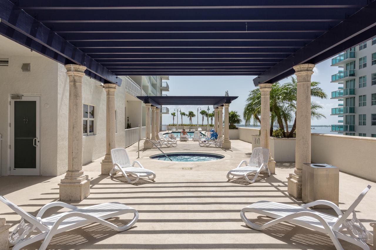 Downtown Brickell Popular 4 Bedrooms Bayview *