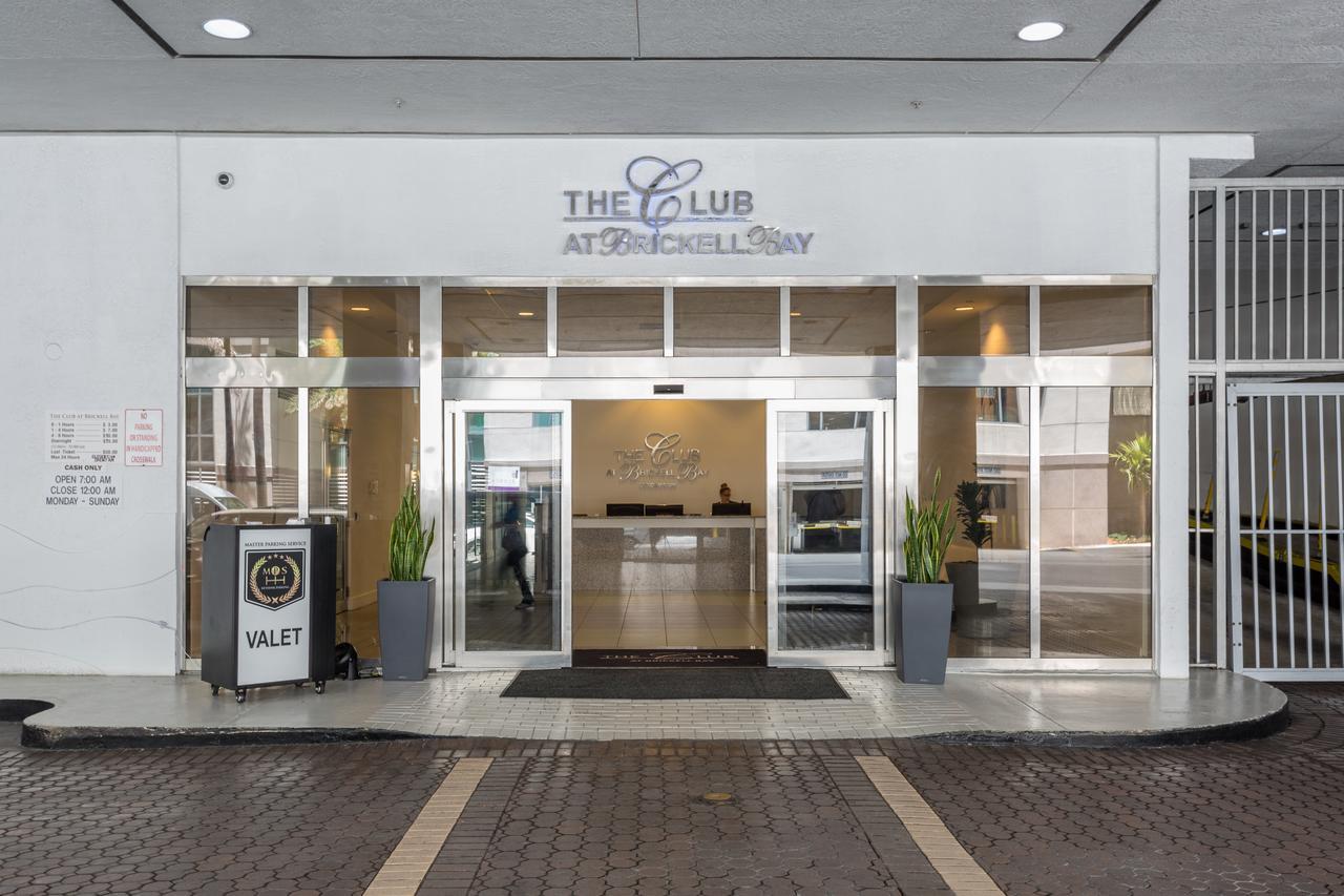Downtown Brickell Popular 4 Bedrooms Bayview