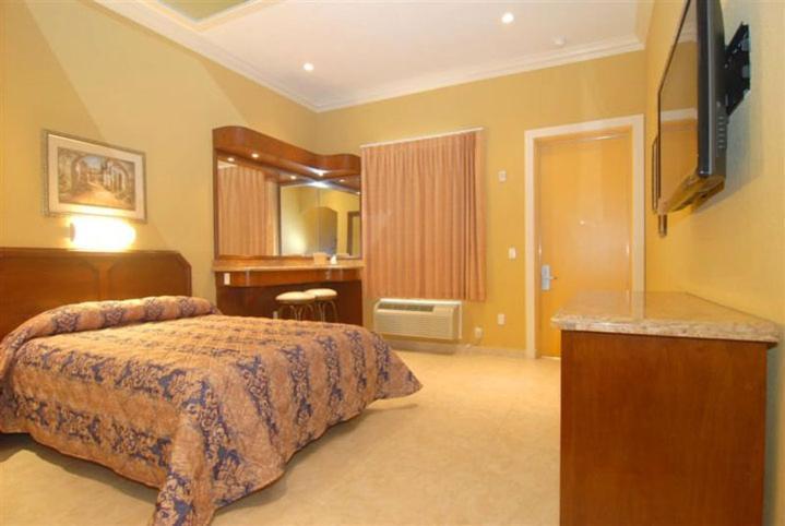 Hotel Estancia Miami