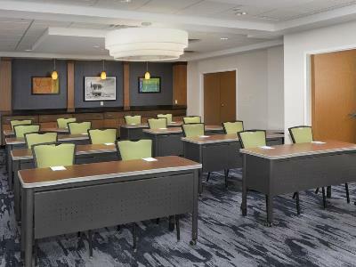 Fairfield & By Marriott Airport South Hotel Miami