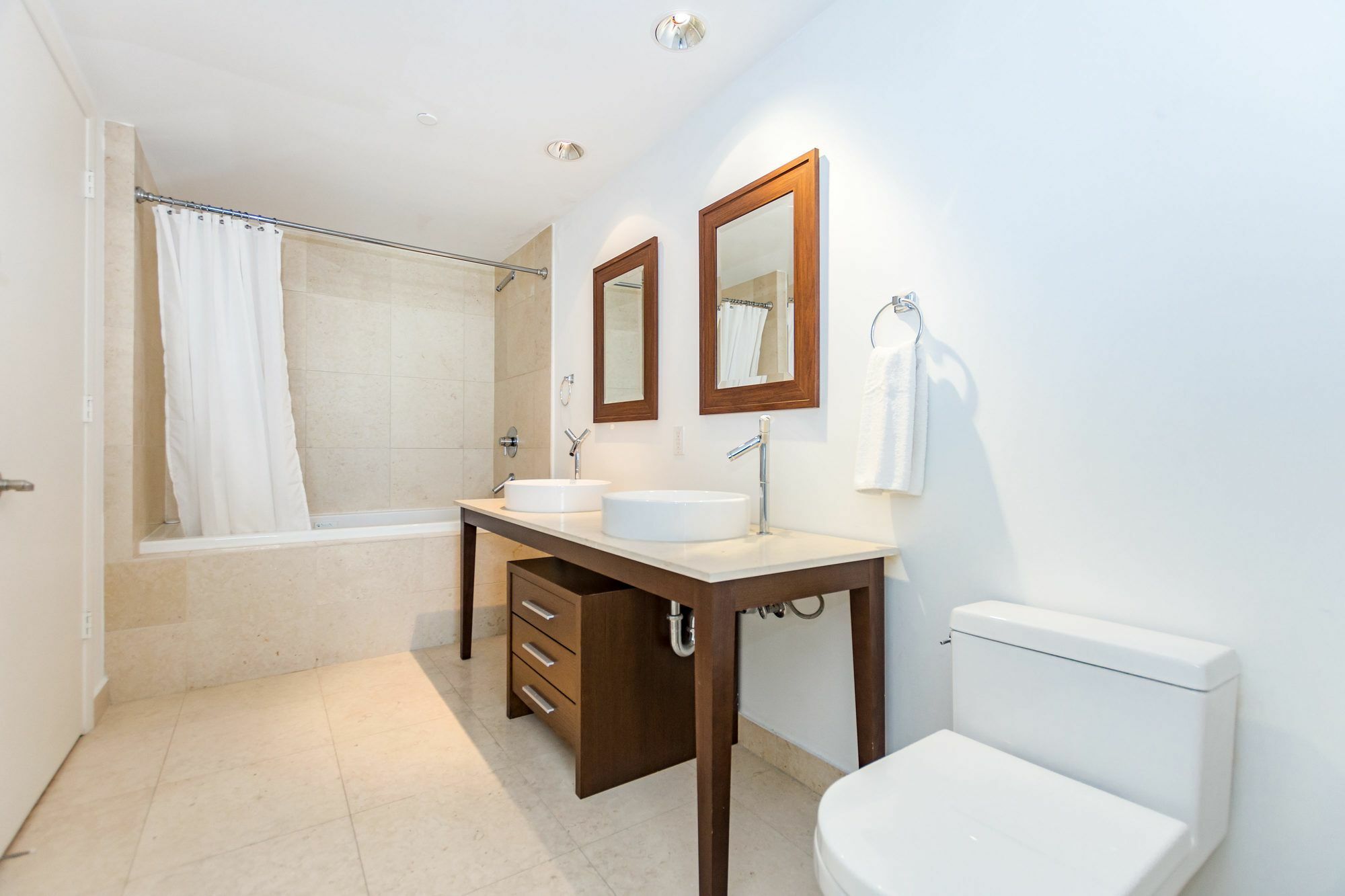 Icon By Design Apartment