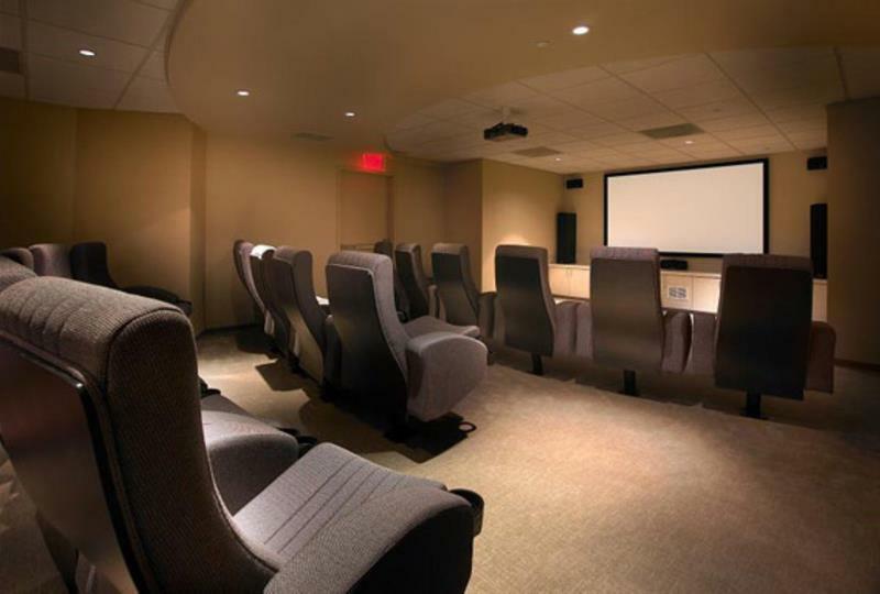 Global Luxury At One Broadway