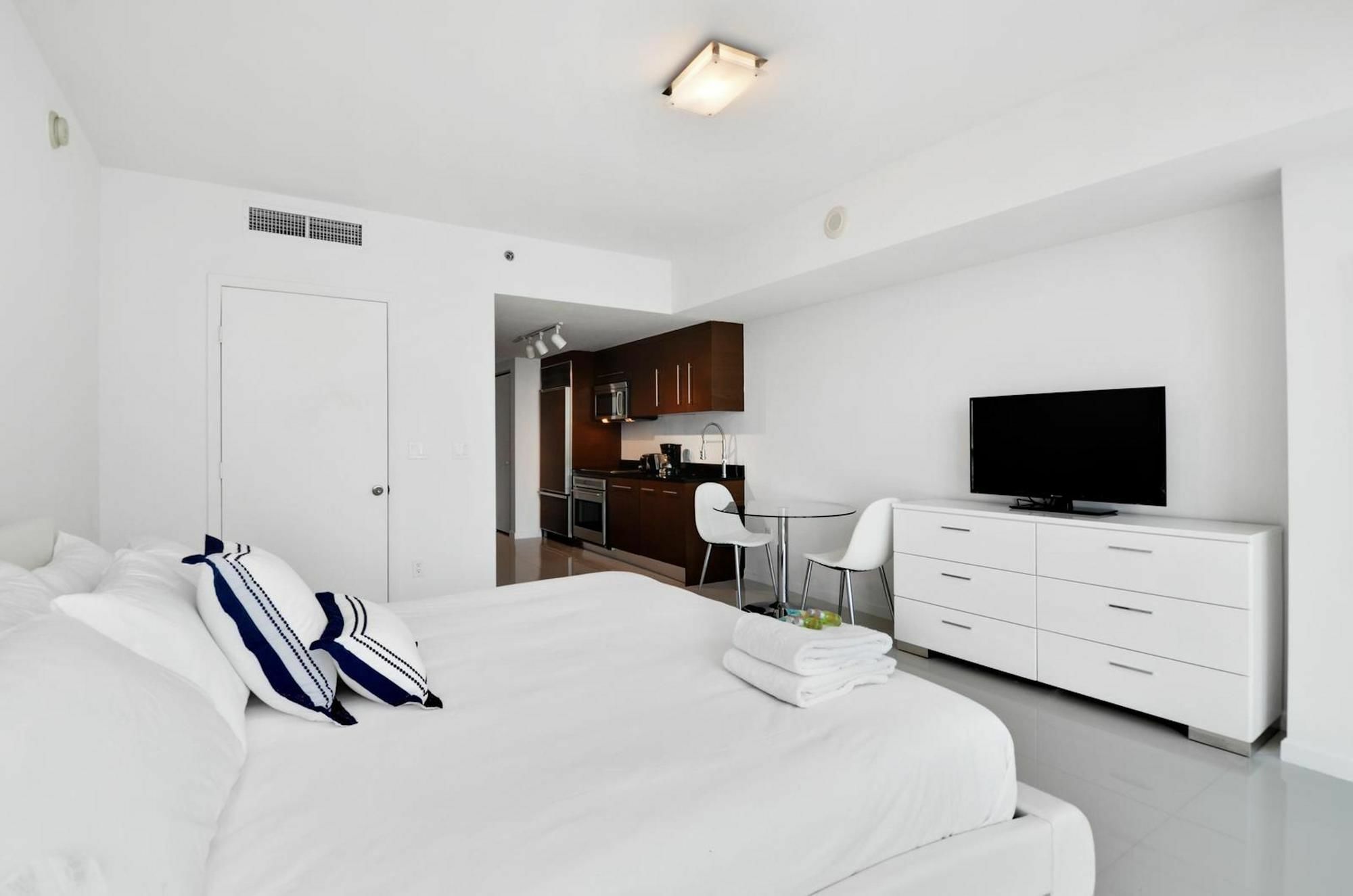 Stunning In Brickell By Sonder Apartment