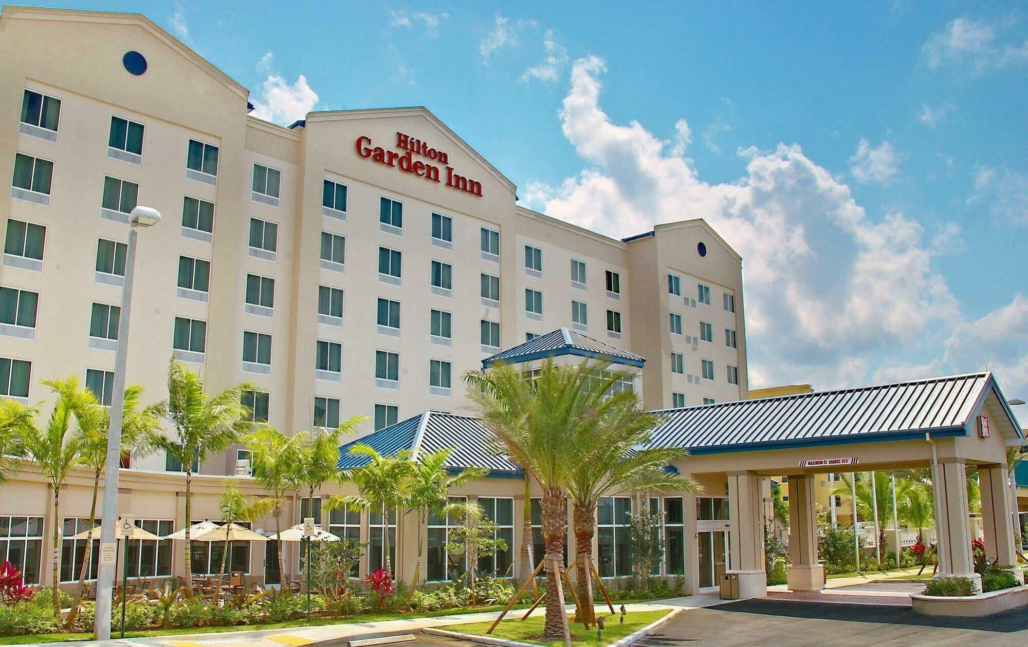 Hotel Hilton Garden Airport West 3*