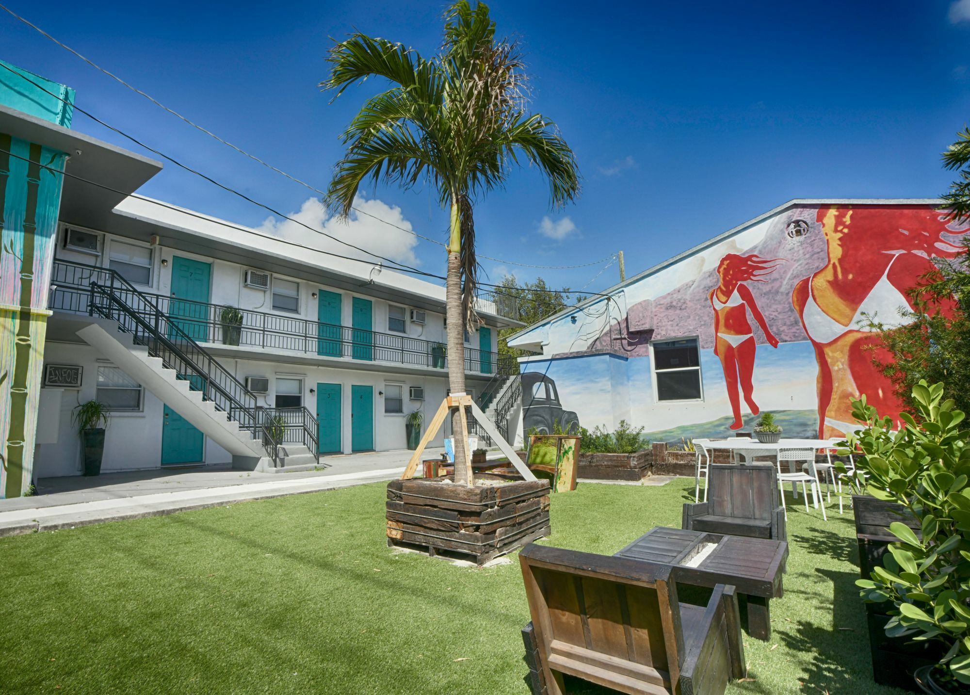 Artrageous Flats Wynwood * Miami