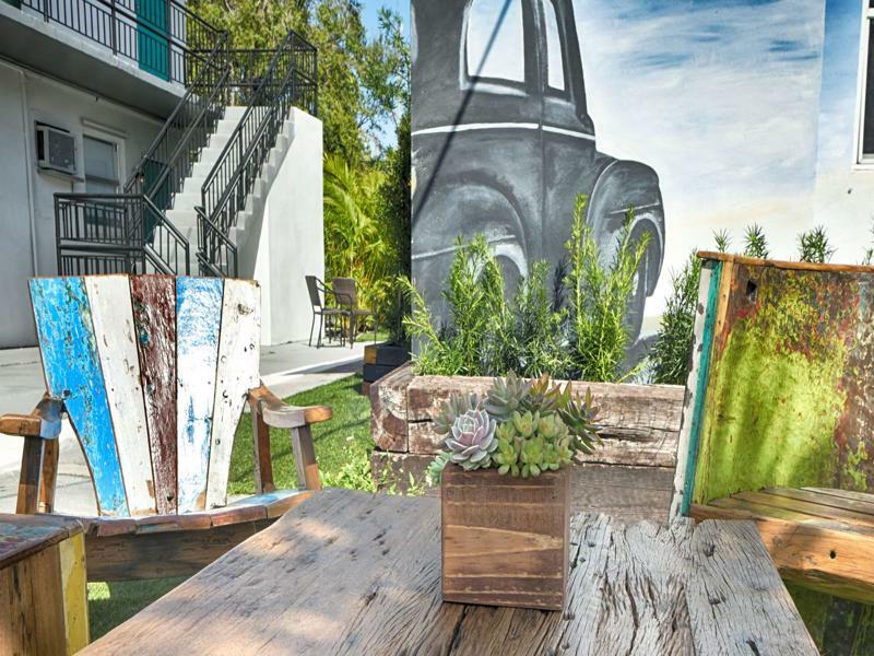 Artrageous Flats Wynwood