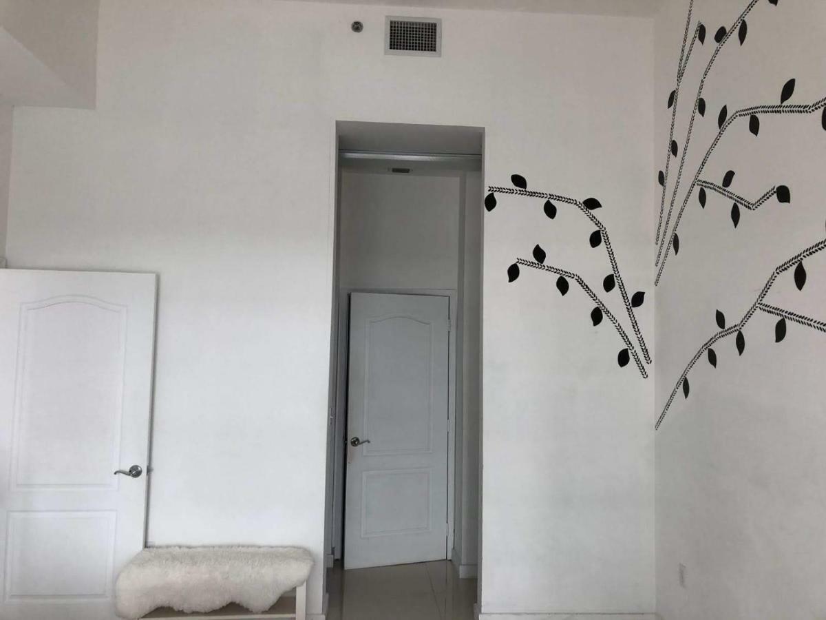 The Club At Brickell Apartment *