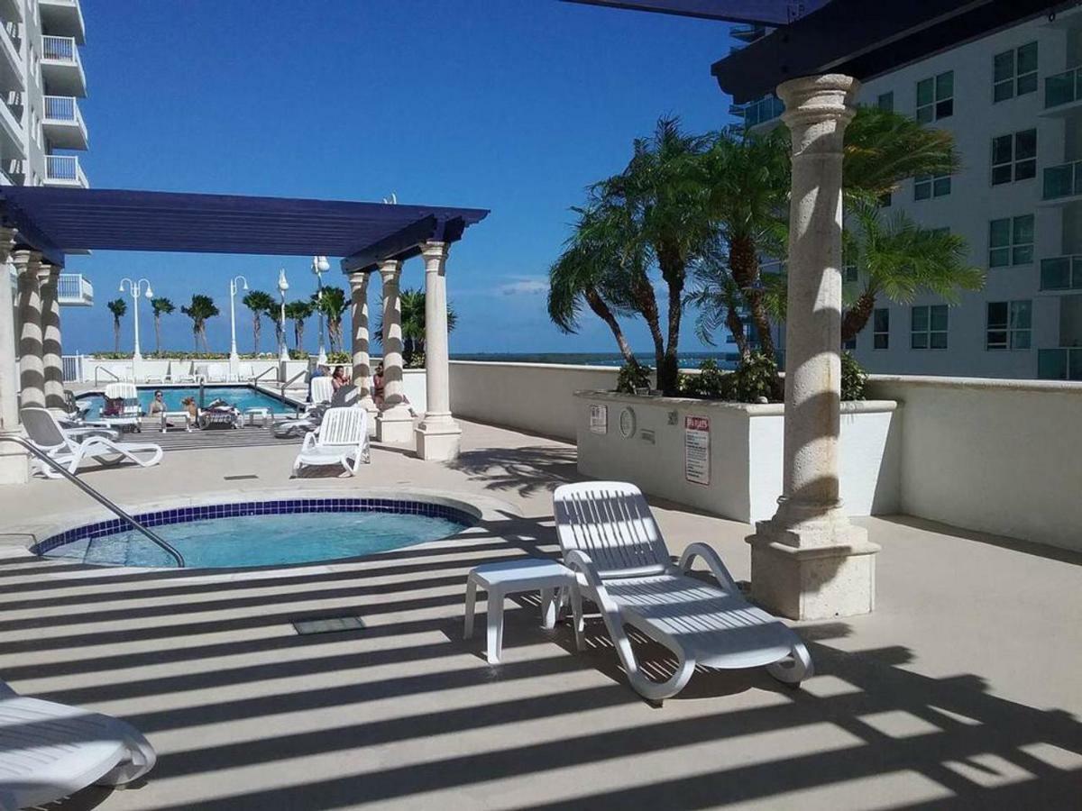 Apartment Centric Modern, Stylish Brickell / + Free Parking *