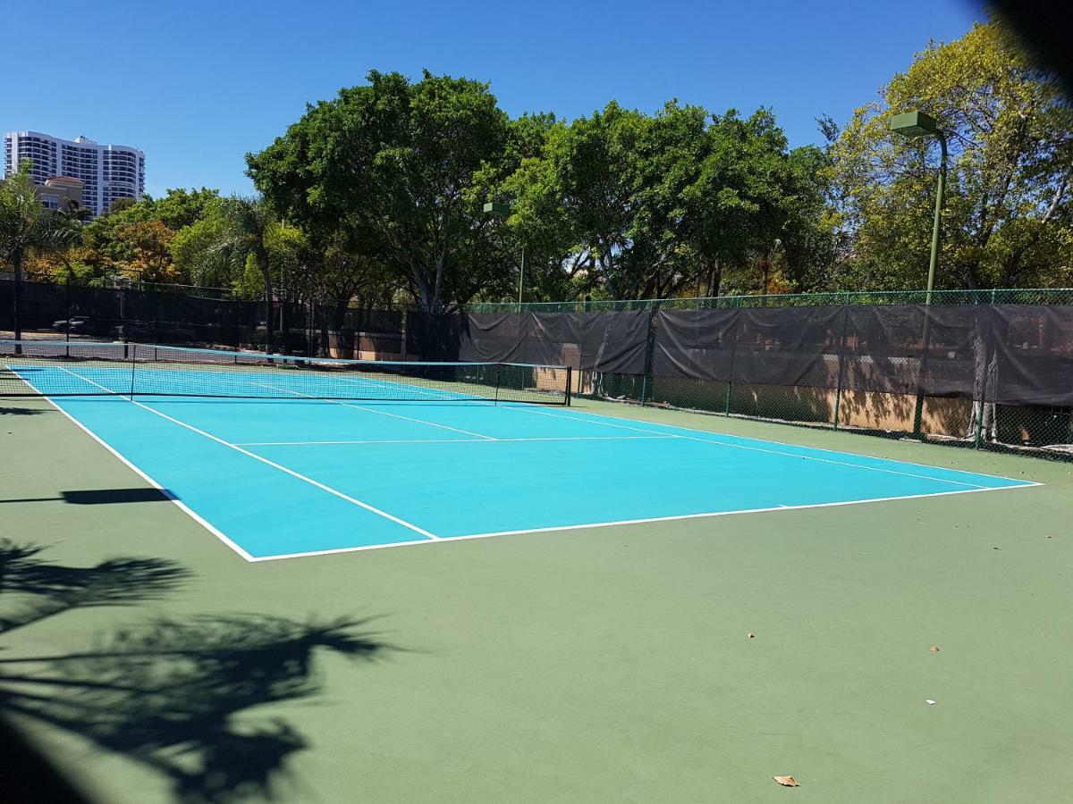 Yacht Club Aventura 2br + 2ba Miami