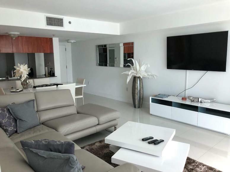 The Club At Brickell Apartment