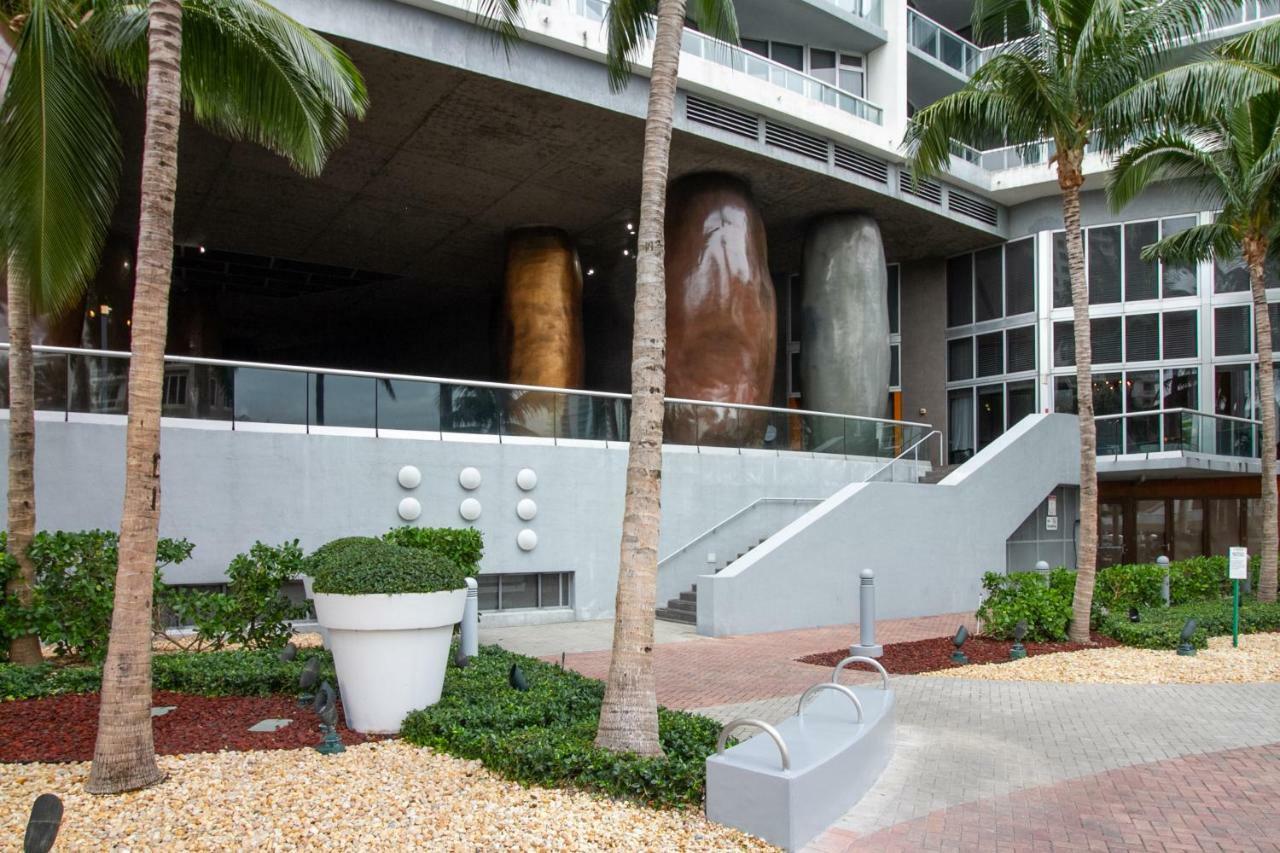 Iconic Views Apartment