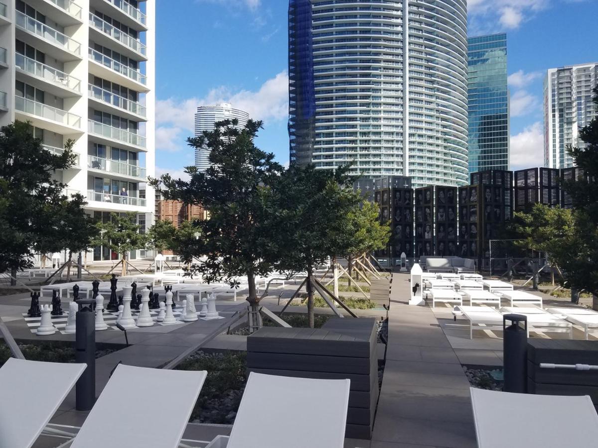 Iconbrickell Apartment
