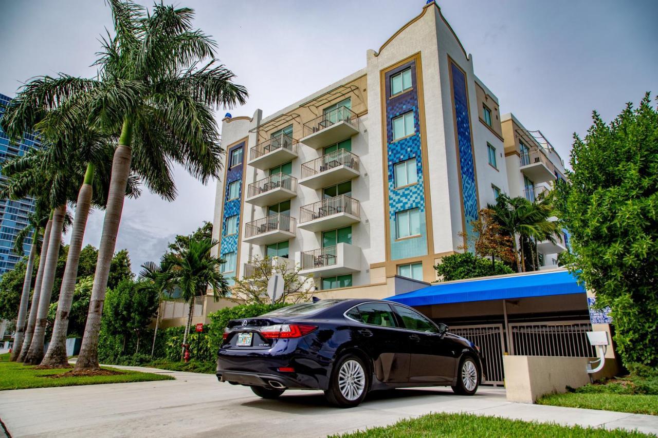 Mare Azur Design District Luxury Aparthotel 4*
