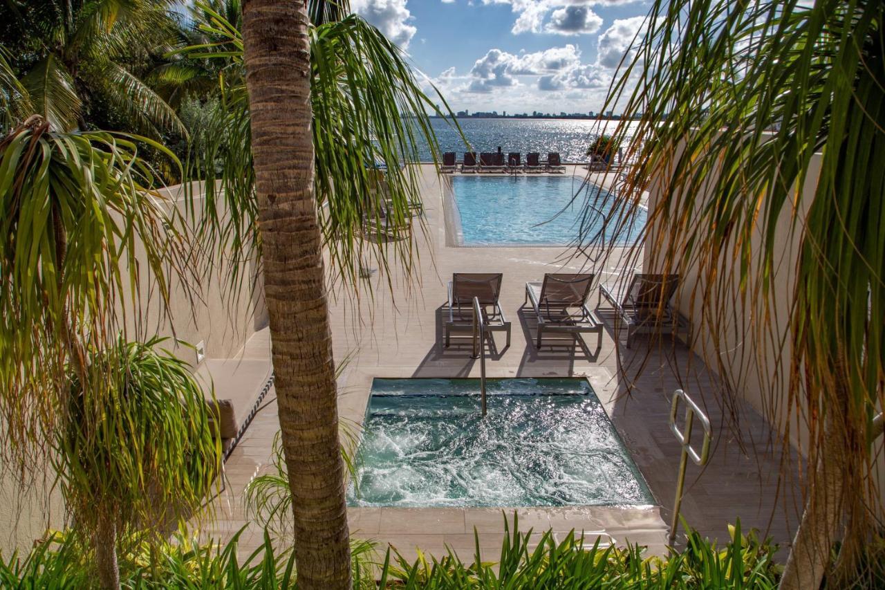 Mare Azur Design District Luxury Aparthotel Miami