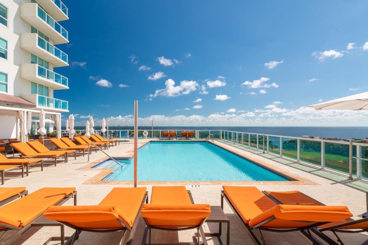View Balcony Steps From Restaurants, Peacock Park & Marina Miami