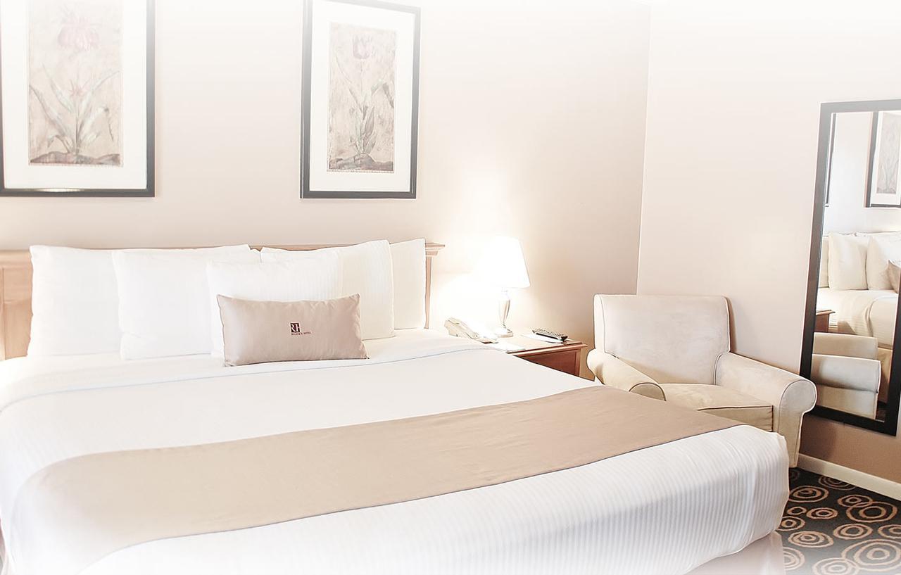 Hotel Regency Airport By Sonesta