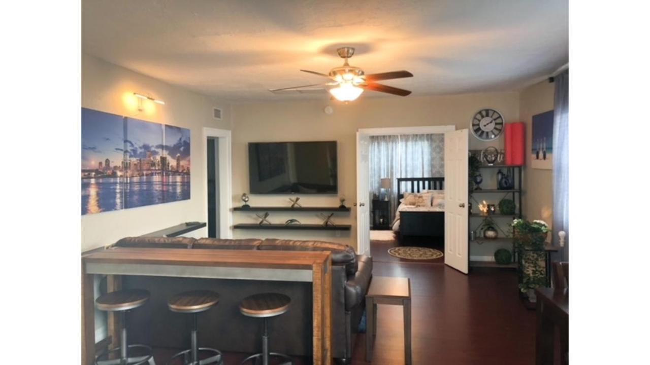 Modern 2/1 Near Midtown And Beaches * Miami