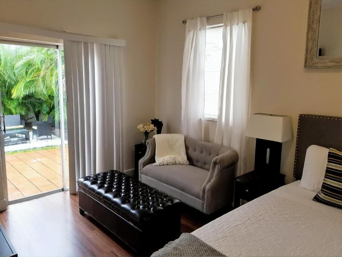 Self Check-in Suites Near Coral Gables * Miami
