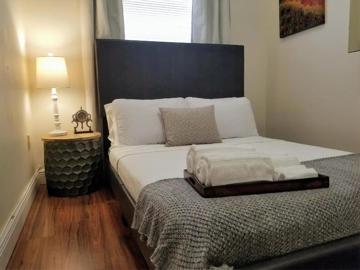 Self Check-in Suites Near Coral Gables Guest house *